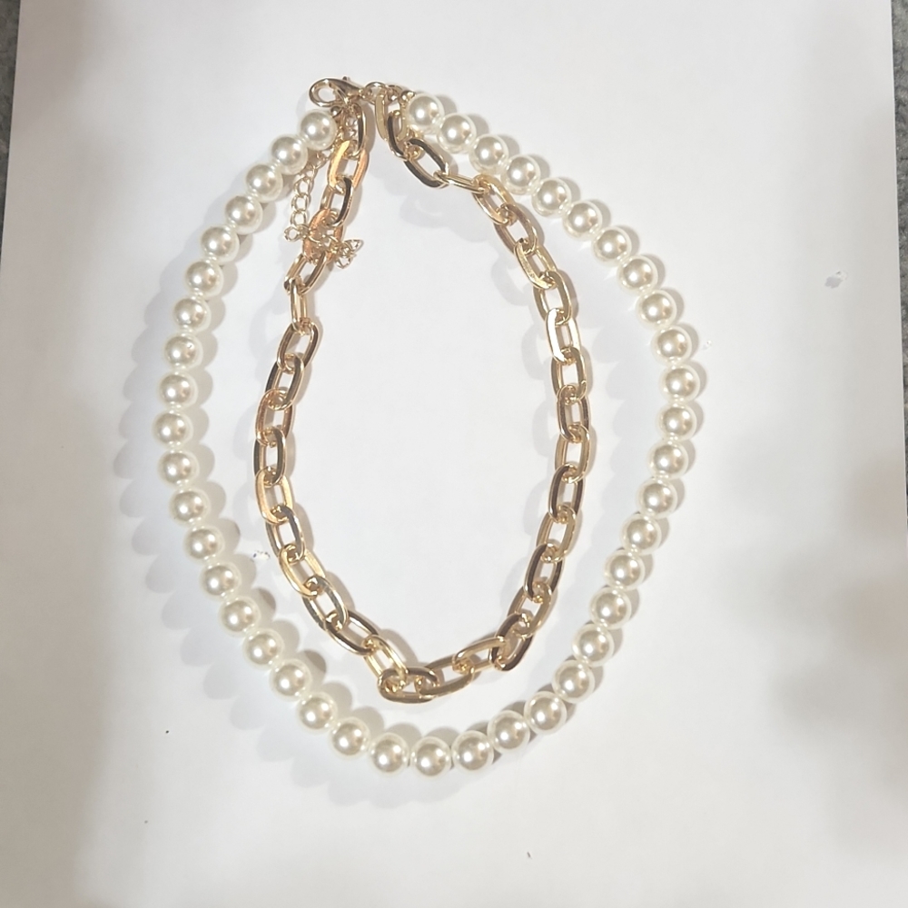 Double gold chain and faux pearl necklace new